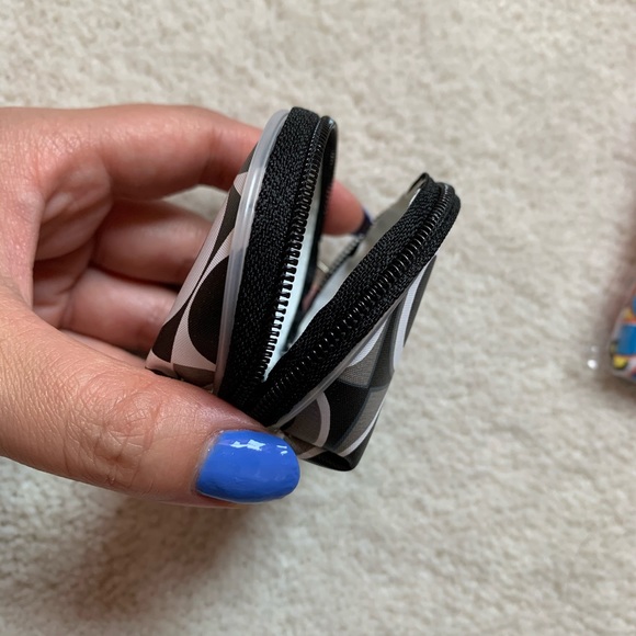 Little Coin purses 3/$5 OR 3 free for any purchase - Picture 6 of 9